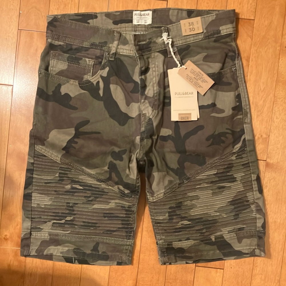 NWT Pull&Bear Biker Shorts Green and Brown Camouflage